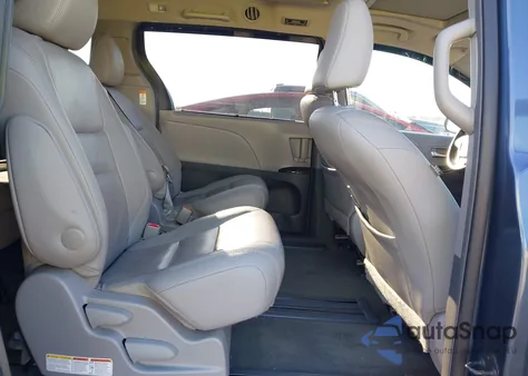 2015 Toyota Sienna Xle Premium 8 Passenger from USA, damaged, VIN 5TDYK3DC5FS599017